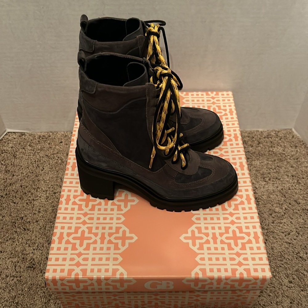 Gianni Bini grey suede ankle boots.  NIB.  Size 6